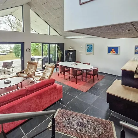 3 Bedroom Stunning In Vakantiehuis *