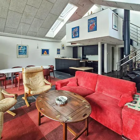 3 Bedroom Stunning In *