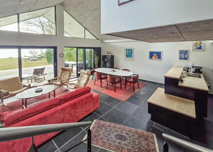 3 Bedroom Stunning In Vakantiehuis *