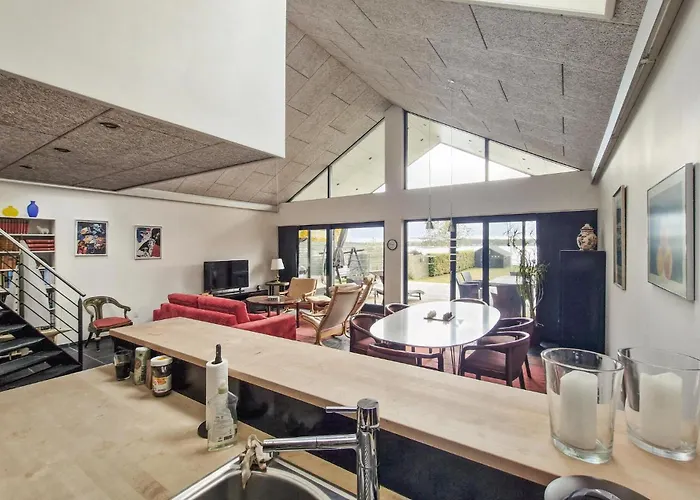 Vakantiehuis 3 Bedroom Stunning In Sunds